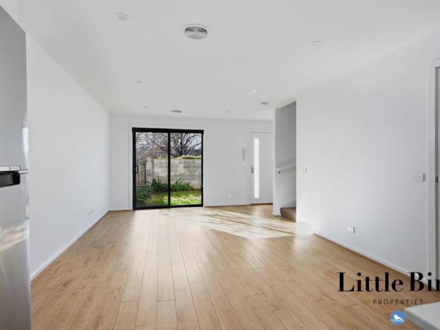 Contemporary Townhouse Living in the Heart of Dickson