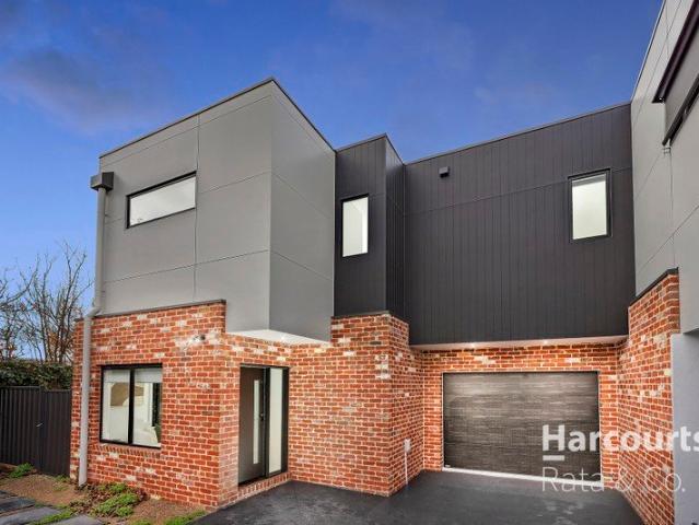 Contemporary Townhouse Living in the Heart of Lalor