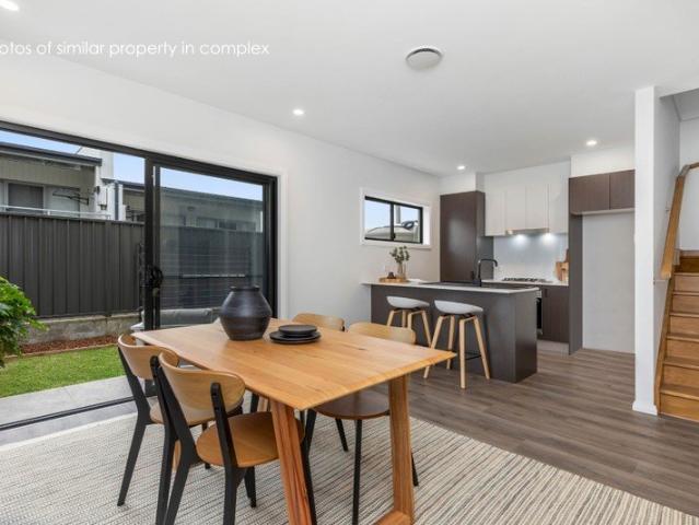 Contemporary Townhouse Living in the Heart of Mayfield
