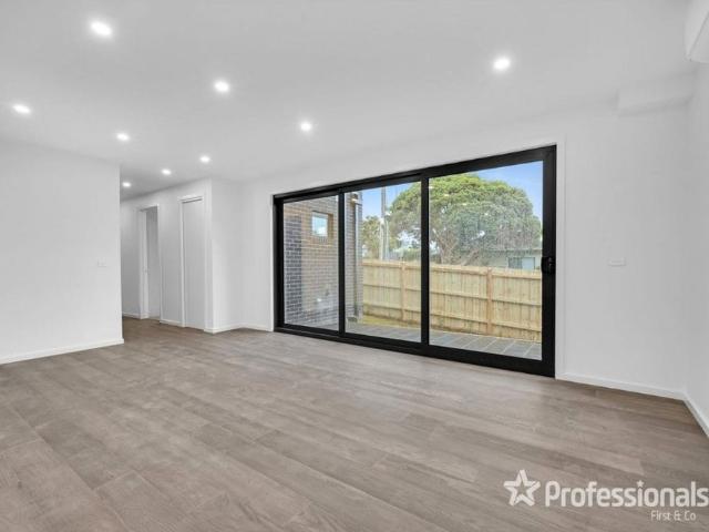 Contemporary Townhouse Living in the Heart of Noble Park