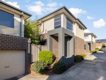 Contemporary Townhouse Living in Jacksons Hill