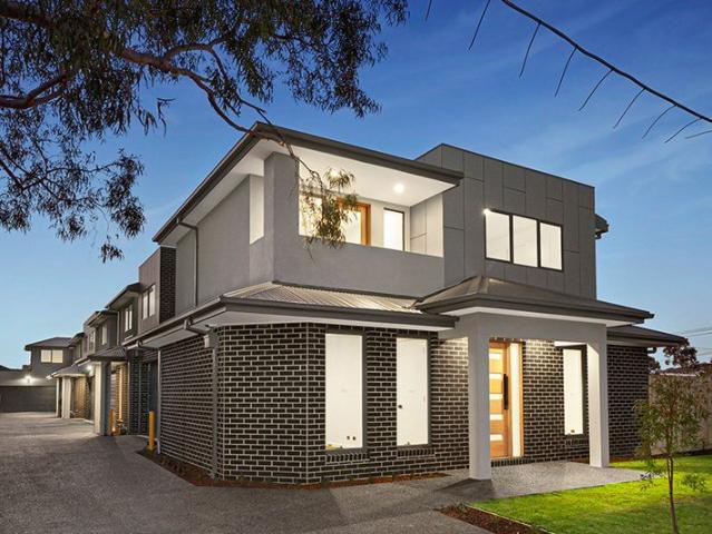 Contemporary townhouse