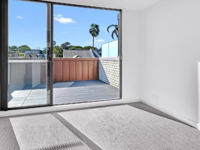 Contemporary Torrens Title luxury home