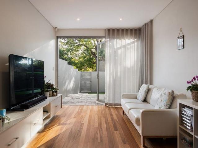 Contemporary terrace in the heart of Annandale