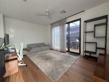 Contemporary Three Storey Living with Rooftop Entertaining & Solar panels