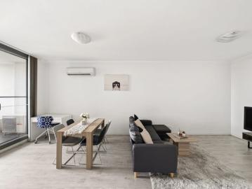 Contemporary two bedder in lifestyle location