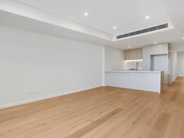 Contemporary Two Bedroom Apartment – Steps to Metro