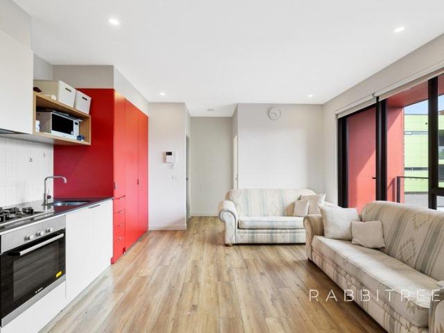 Contemporary Two Bedroom Living in the Heart of Polaris