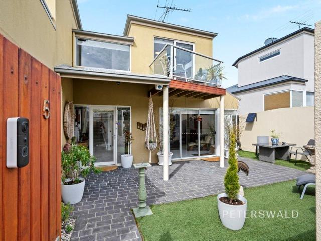 Contemporary updates, space and convenience in West Hobart