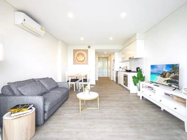 Contemporary Urban Living in a Thriving Locale