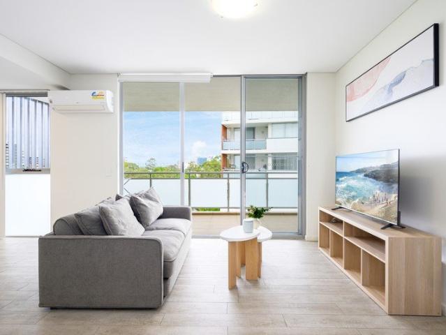 Contemporary Urban Living in a Thriving Locale