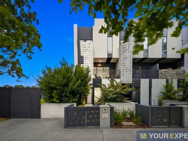 Contemporary Urban Living with Comfort & Convenience Inspection By Appointments Only