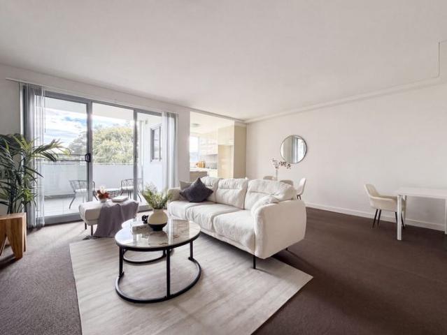 Contemporary Urban Retreat with Spacious Balcony and Modern Finishes