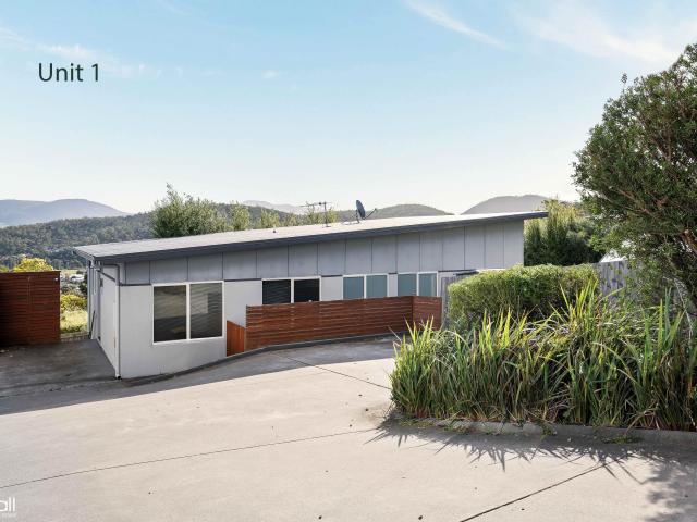 Contemporary Villa Offering Comfort and Convenience