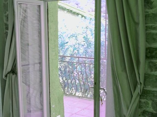 CONTES AU COEUR DU VILLAGE 6P Avec Terrasses, Jardin et Caves