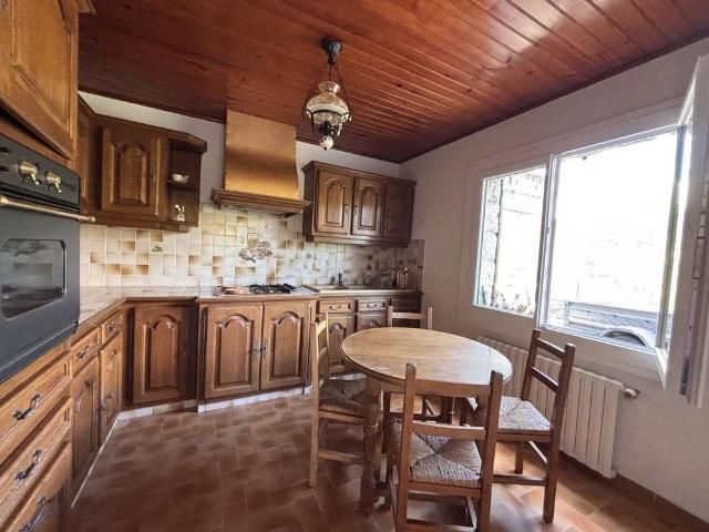 CONTES LA ROSEYRE BAS DE MAISON 2 PIECES MEUBLE EXTERIEUR