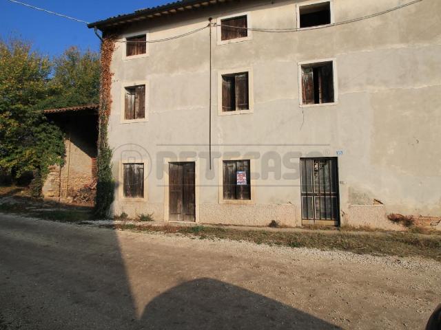 Contrada Agugliana 11 vani 275mq