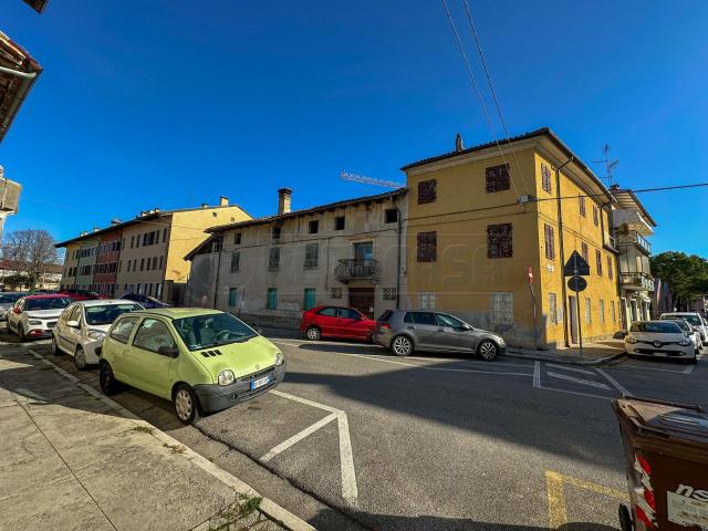CONTRADA DONATO 35 12 vani 681mq