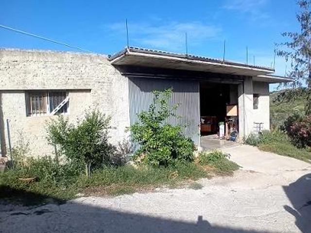 Contrada Montupoli Avenna monolocale 150mq