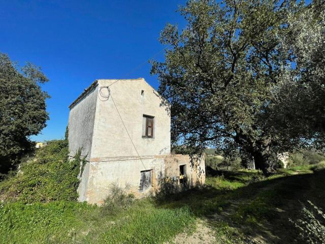 contrada ranco 55 6 vani 150mq