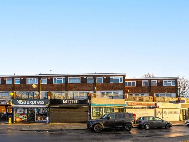 Convent Road, Ashford TW15, 2 bed maisonette to rent, £1,595 pcm | PrimeLocation