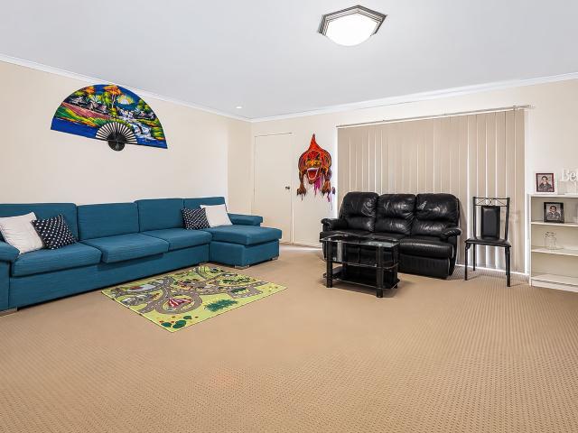 Convenient Mudgeeraba Living in a Quiet Pocket