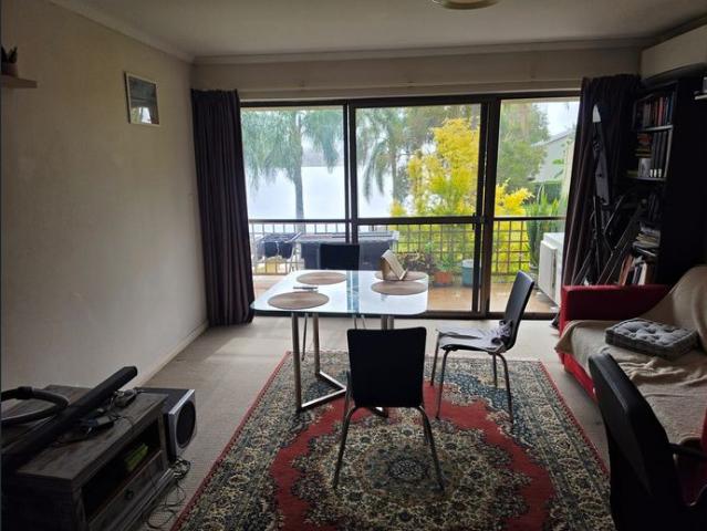 Convenient Mermaid Waters Living with Space, Comfort and a Carport