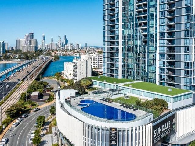 Convenient Modern Apartment in Sundale