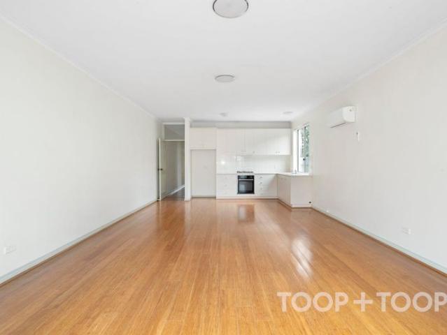 Convenient & Neat Parkside Living