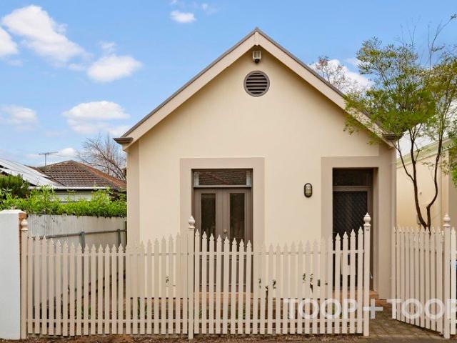 Convenient & Neat Parkside Living