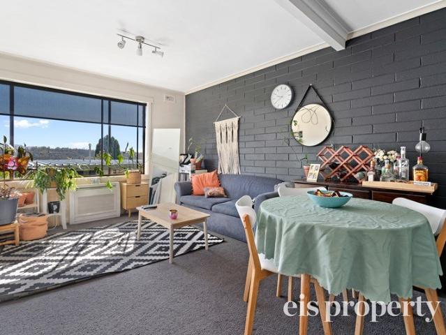Convenient North Hobart Living