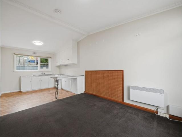 Convenient One Bedroom Living in a Great Location
