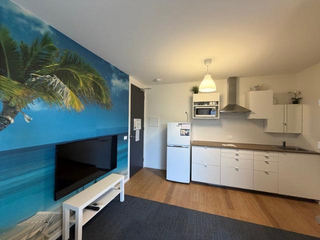 Convenient & Affordable Rooming House Living