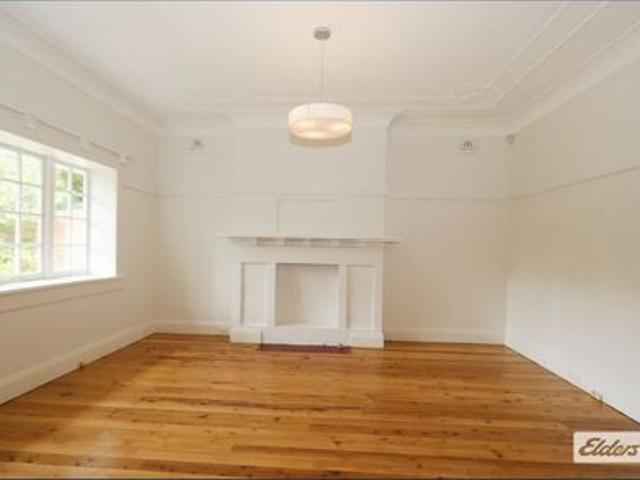 Convenient and Comfortable 4 Bedroom House