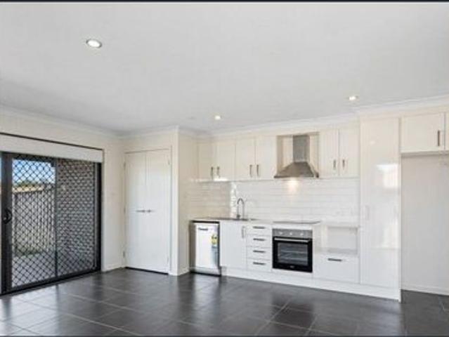 Convenient and modern home in the heart of Dakabin