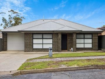 Convenient and Modern Low Maintenance Living
