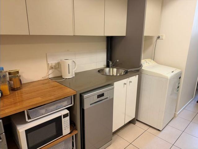 CONVENIENT APARTMENT LIVING