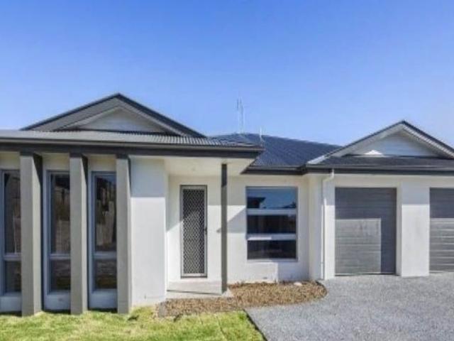 Convenient Bellbird Park Living