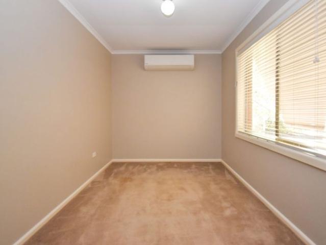Convenient CBD Living – Low Maintenance 1 Bedroom Unit