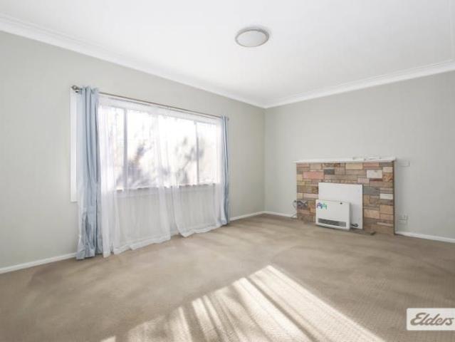 Convenient Central Albury Living