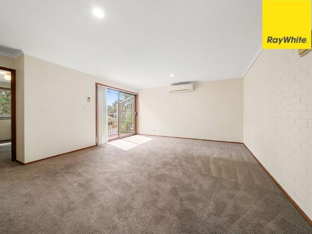 Convenient & Central Belconnen Living!