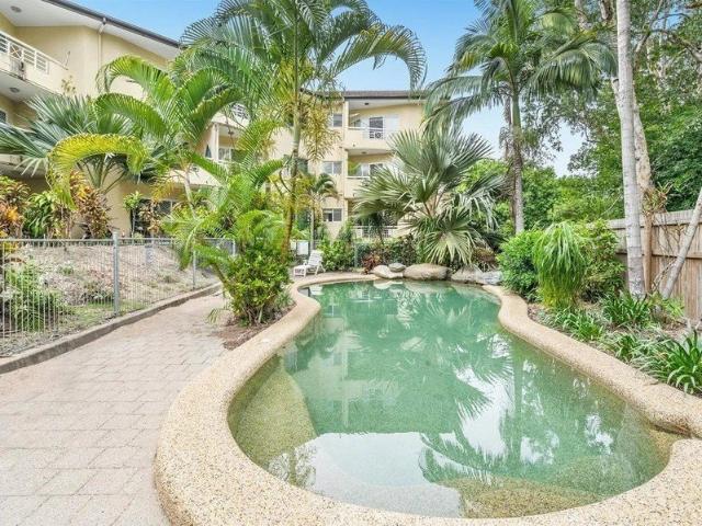 CONVENIENT CITY FRINGE LIVING RENOVATED INTERIOR VERSATILE 3RD BEDROOM OR OFFICE