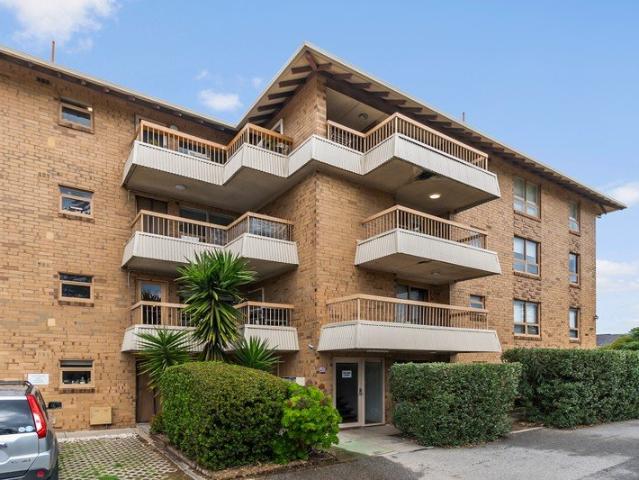 Convenient Coastal Living in the Heart of Glenelg North