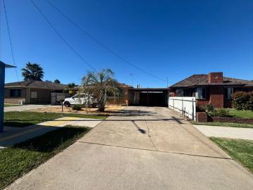 Convenient & Comfortable East Albury Living