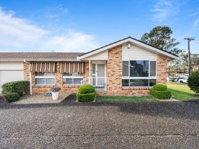 Convenient, Comfortable & Full of Potential in the Heart of Ingleburn