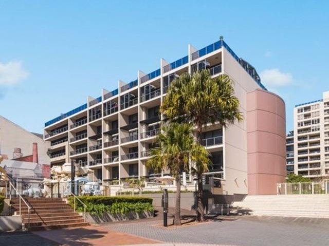 CONVENIENT & COMFORTABLE LIVING 1 BEDROOM + 1 STUDY ROOM APARTMENT