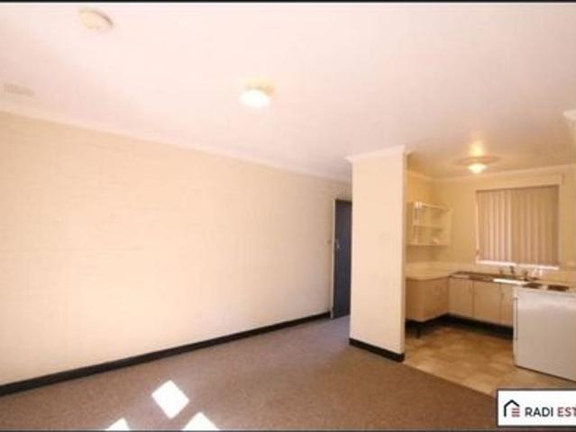 Convenient Dianella Location