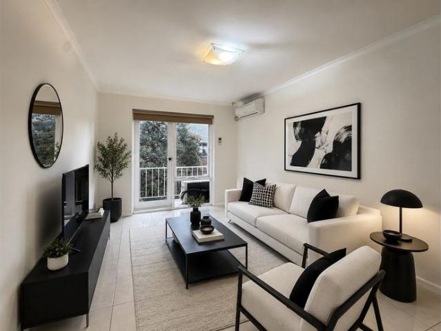 Convenient Doncaster Living Opposite Westfield