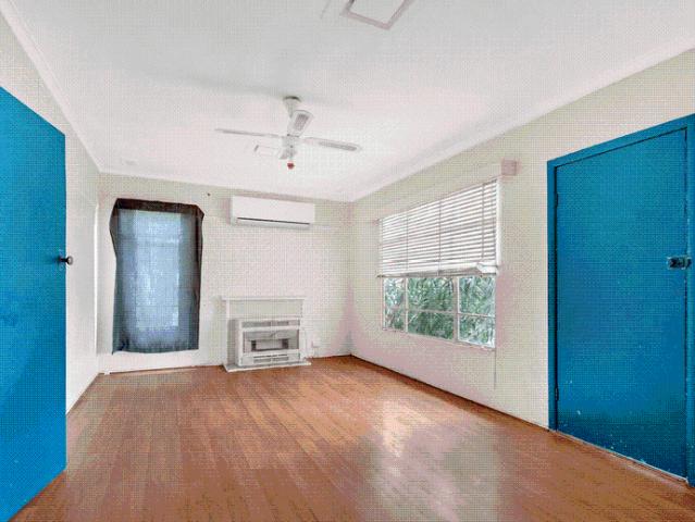 Convenient Family Home Close to Ruthven Station!