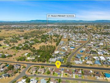 Convenient Family Home with Shed & Side Access in Quiet Cul de Sac